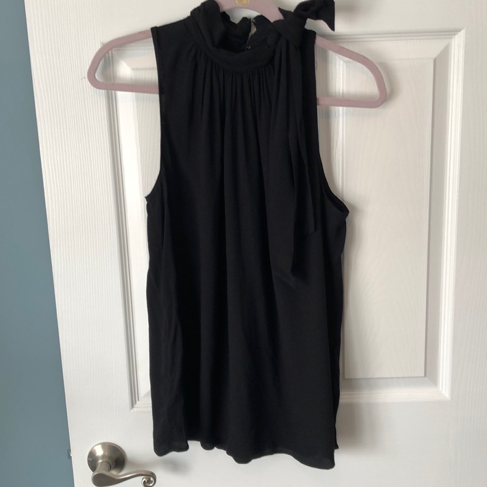 Black side tie-neck halter shell
